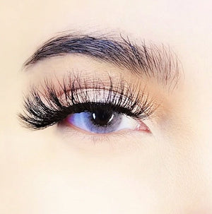 
                  
                    Raven Belle - Dramatic Eyelash
                  
                